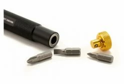 Tournevis Multi-Embouts Pedro's Pro Bit Driver - JIS PH #1 / JIS PH #2 / 5 Mm Flat Blade 9 Tournevis Multi-Embouts Pedro's Pro Bit Driver - JIS PH #1 / JIS PH #2 / 5 Mm Flat Blade -Atelier Vélos de Ville Soldes Magasin unnamed file 1682