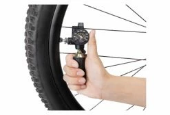 Gonfleur CO2 Topeak Airbooster G2 Avec Manomètre -Atelier Vélos de Ville Soldes Magasin unnamed file 2039