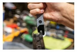 Multi-Outil Wolf Tooth 8-Bit Tire Lever + Rim Dent Remover (2 Fonctions) Noir -Atelier Vélos de Ville Soldes Magasin unnamed file 2182