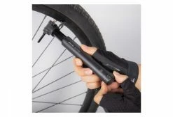 Pompe à Main Topeak Gravel 2Stage (Max 90 Psi / 6 Bar) Noir -Atelier Vélos de Ville Soldes Magasin unnamed file 3256