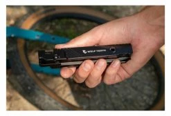 Kit De Multi-Outils Wolf Tooth 8-Bit Kit One (23 Fonctions) Noir 16 Kit De Multi-Outils Wolf Tooth 8-Bit Kit One (23 Fonctions) Noir -Atelier Vélos de Ville Soldes Magasin unnamed file 3331