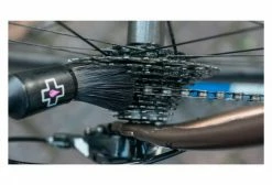 Muc-Off Brosse Pièces Transmission Muc Off Noir 8 Muc-Off Brosse Pièces Transmission Muc Off Noir -Atelier Vélos de Ville Soldes Magasin unnamed file 984